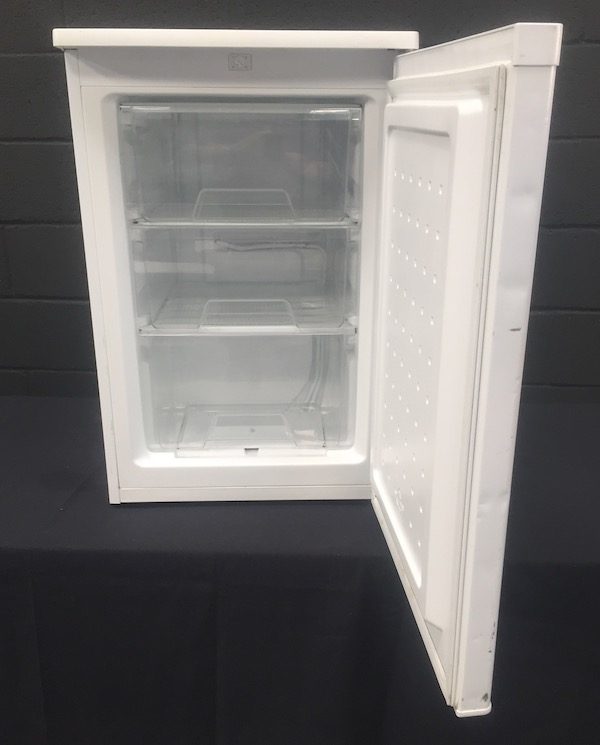 Under counter freezer 86 Ltr